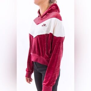 The Nike Sportswear Heritage Collection Cropped hoodie Sz M